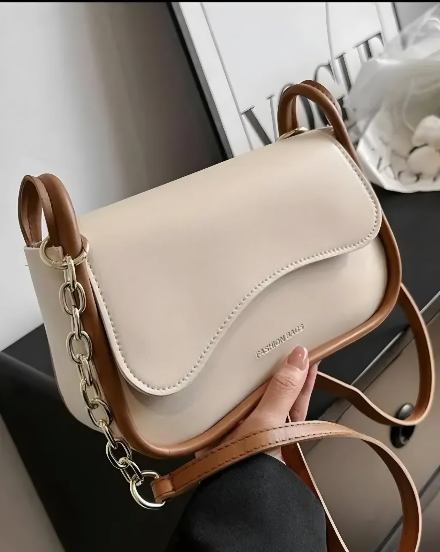 Korean Style Sling Bag for College Girls & Women – CoolDuds™ Trendy Faux Leather Crossbody